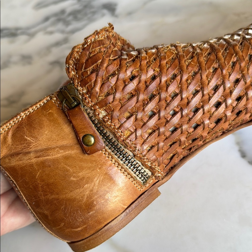 Sundance Woven Leather Peep Toe by Booties Cognac Back Zip Boho Women’s 38/7.5 - Picture 13 of 16